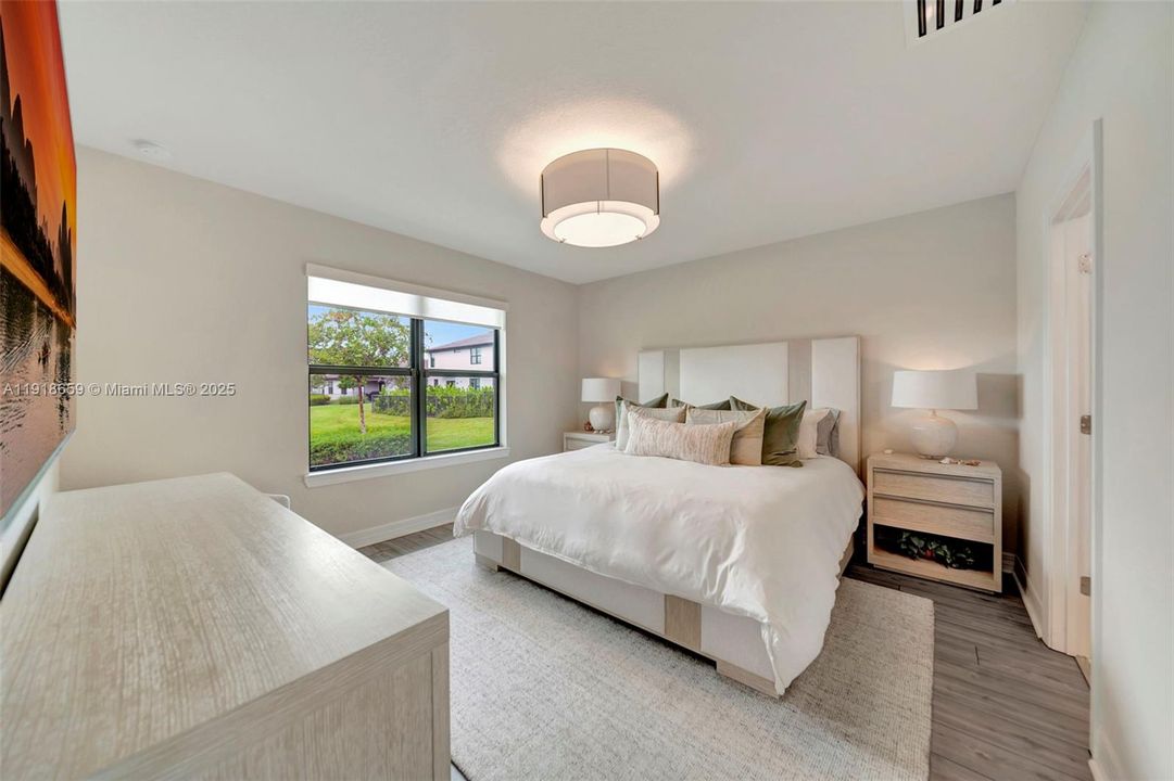 For Sale: $575,000 (3 beds, 2 baths, 1647 Square Feet)