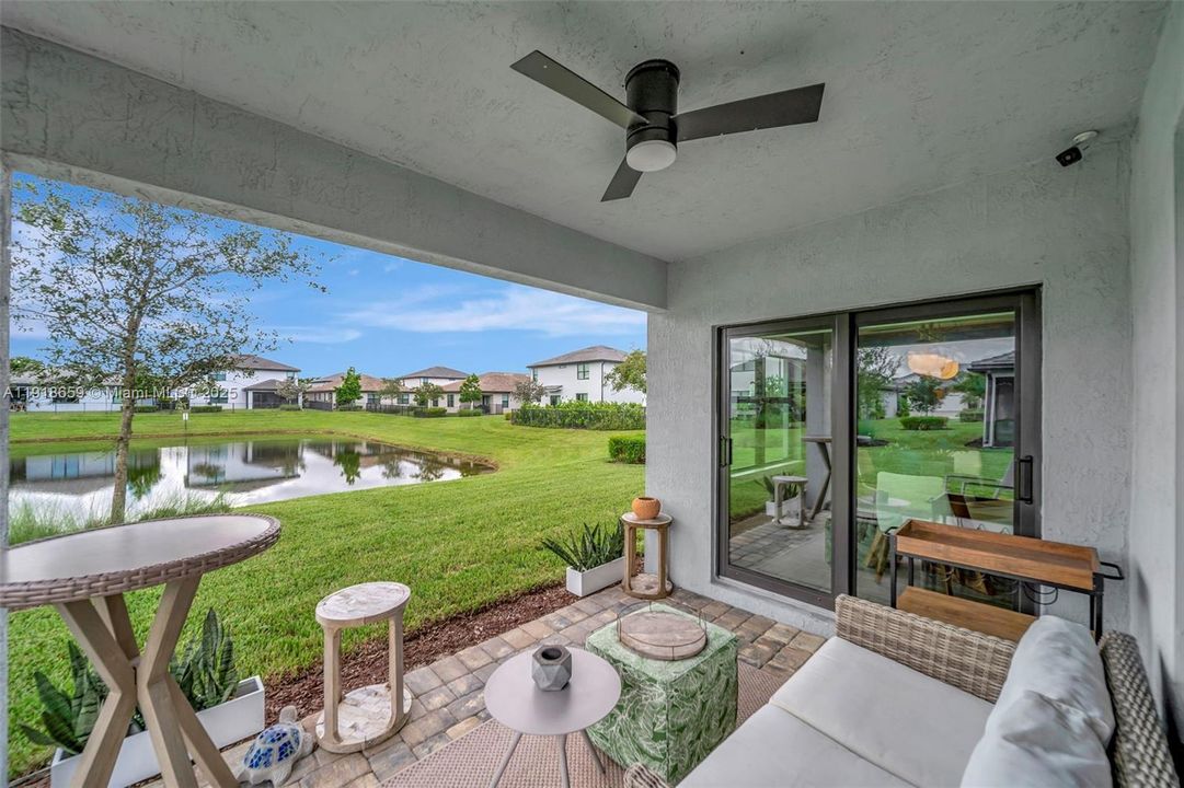 For Sale: $575,000 (3 beds, 2 baths, 1647 Square Feet)