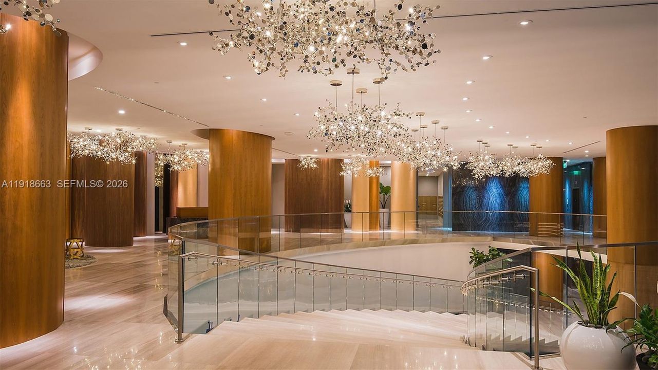 Active With Contract: $1,399,950 (3 beds, 3 baths, 1592 Square Feet)