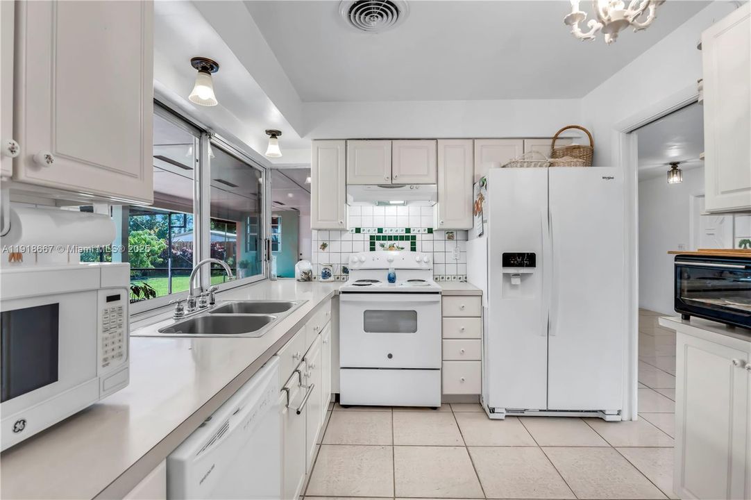 En Venta: $679,000 (3 camas, 2 baños, 1870 Pies cuadrados)