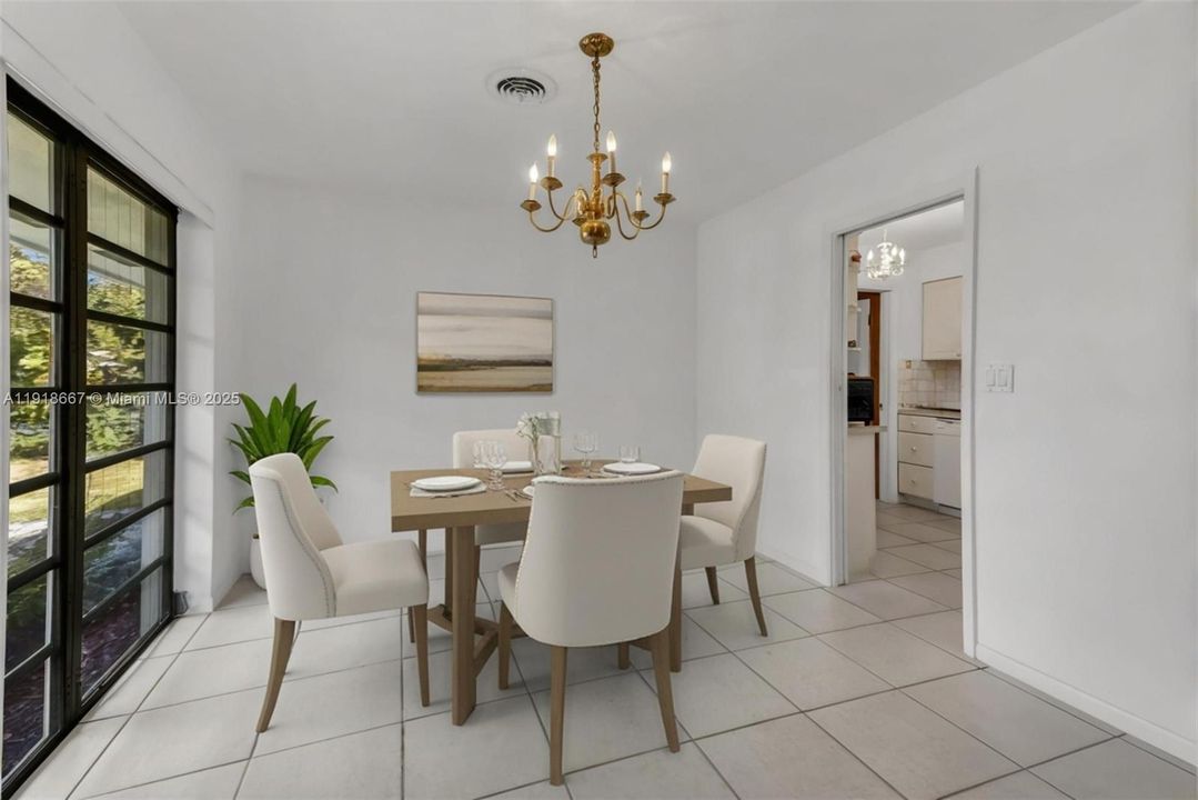 En Venta: $679,000 (3 camas, 2 baños, 1870 Pies cuadrados)