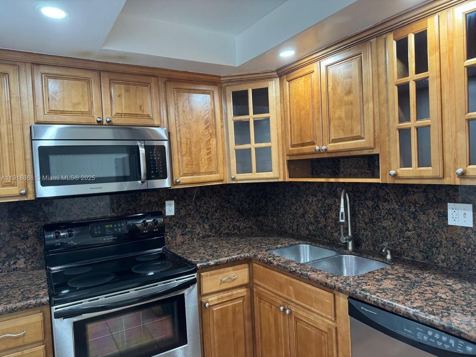 En Renta: $2,550 (2 camas, 2 baños, 998 Pies cuadrados)