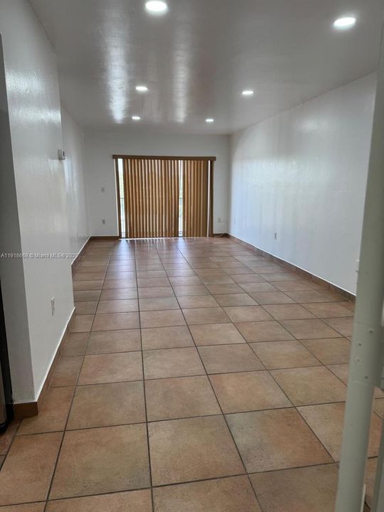 En Renta: $2,550 (2 camas, 2 baños, 998 Pies cuadrados)