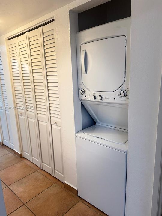 En Renta: $2,550 (2 camas, 2 baños, 998 Pies cuadrados)