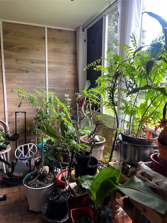 待售: $205,000 (2 贝兹, 2 浴室, 1090 平方英尺)