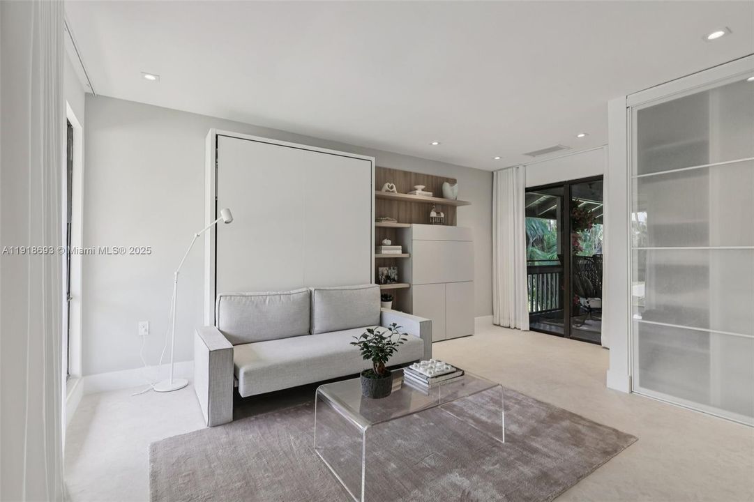 En Venta: $645,000 (2 camas, 2 baños, 1271 Pies cuadrados)