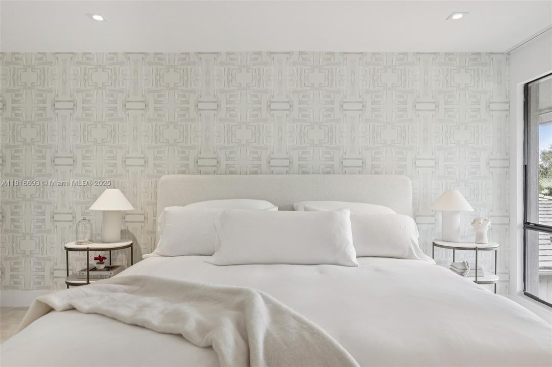 En Venta: $645,000 (2 camas, 2 baños, 1271 Pies cuadrados)