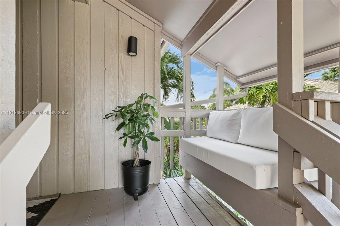 En Venta: $645,000 (2 camas, 2 baños, 1271 Pies cuadrados)