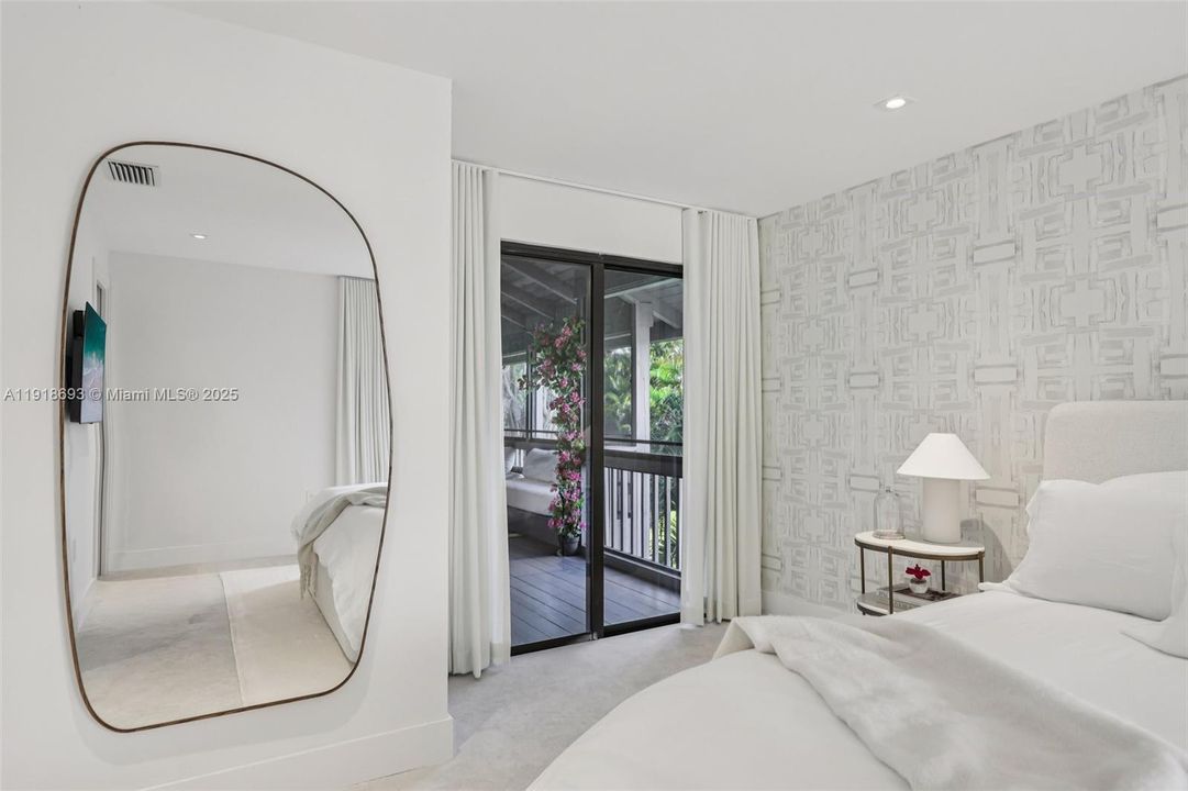 En Venta: $645,000 (2 camas, 2 baños, 1271 Pies cuadrados)