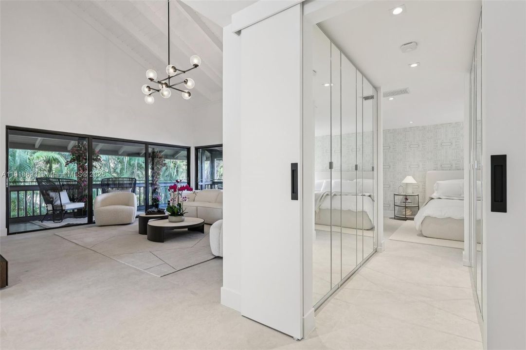 En Venta: $645,000 (2 camas, 2 baños, 1271 Pies cuadrados)