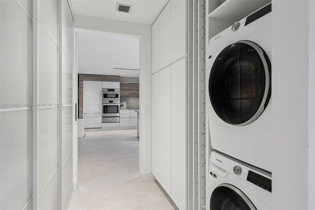 En Venta: $645,000 (2 camas, 2 baños, 1271 Pies cuadrados)