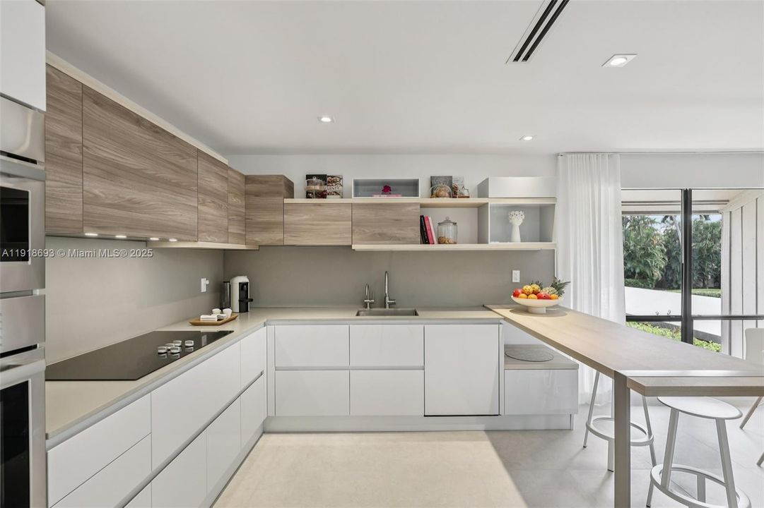 En Venta: $645,000 (2 camas, 2 baños, 1271 Pies cuadrados)