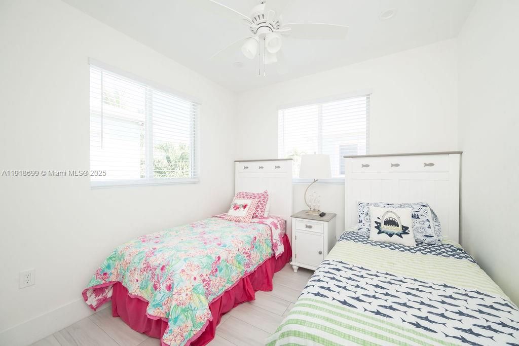 For Sale: $1,399,900 (3 beds, 2 baths, 1152 Square Feet)