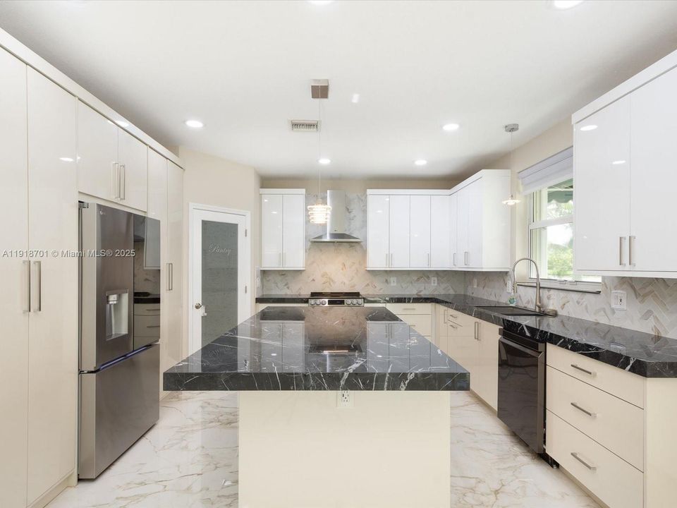 For Rent: $4,200 (4 beds, 3 baths, 3140 Square Feet)