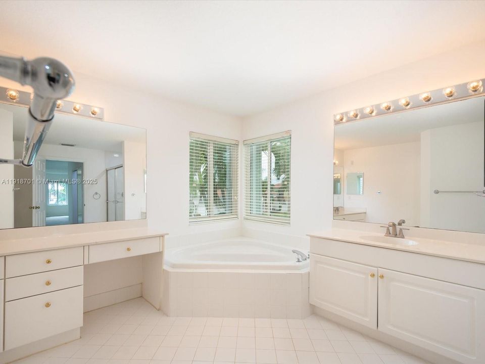 For Rent: $4,200 (4 beds, 3 baths, 3140 Square Feet)