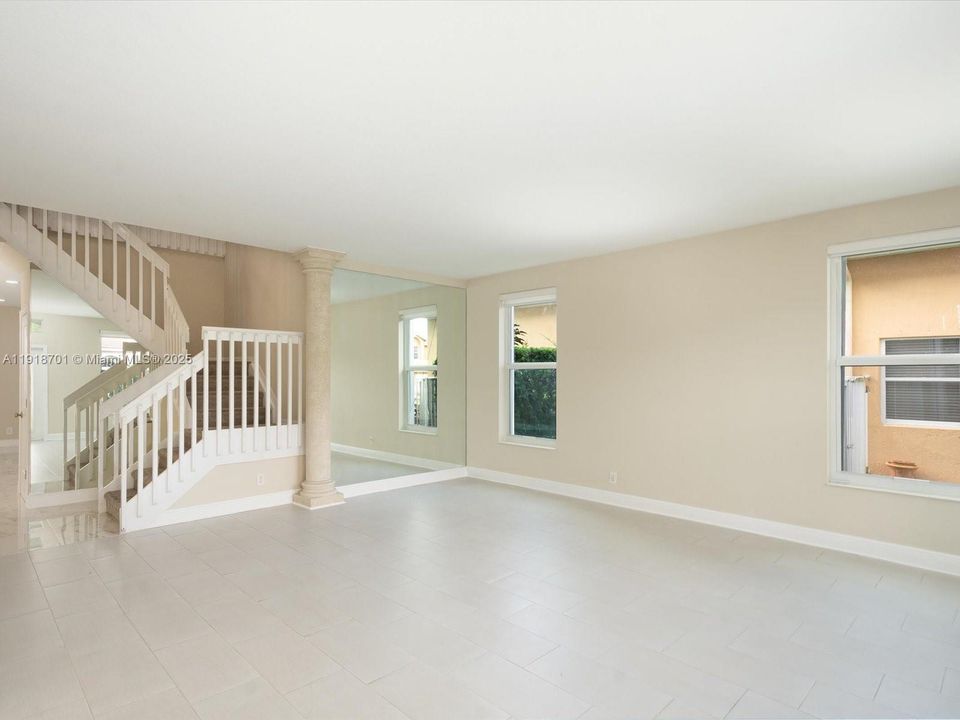 For Rent: $4,200 (4 beds, 3 baths, 3140 Square Feet)