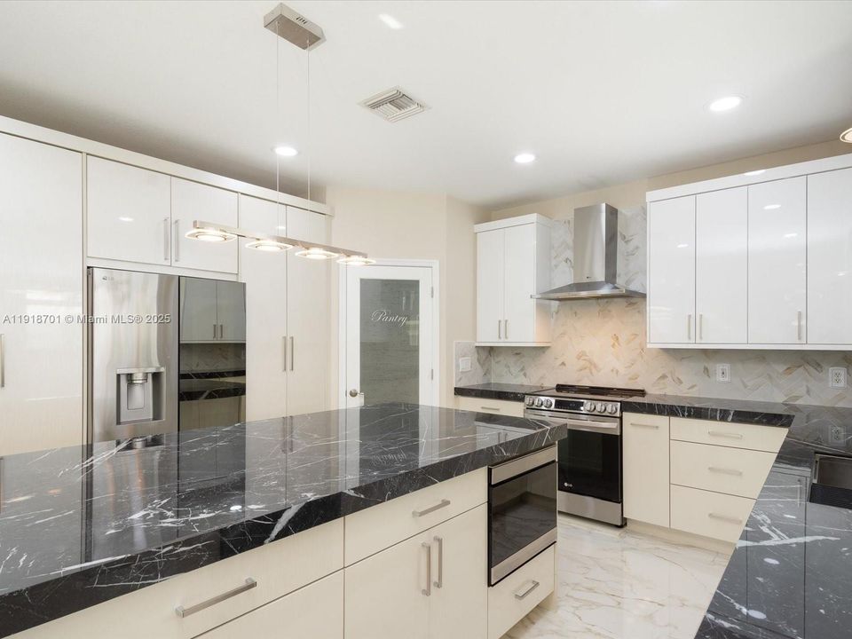 For Rent: $4,200 (4 beds, 3 baths, 3140 Square Feet)