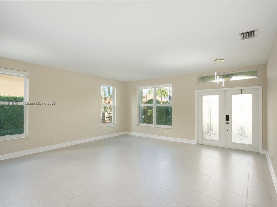 For Rent: $4,200 (4 beds, 3 baths, 3140 Square Feet)