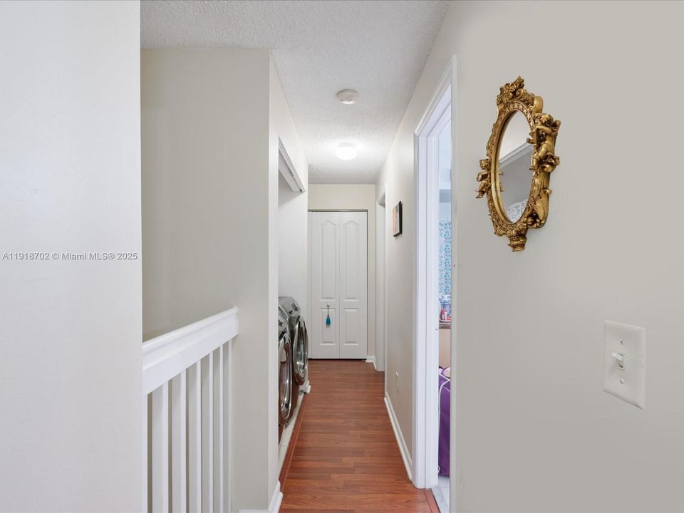 For Sale: $450,000 (3 beds, 2 baths, 1573 Square Feet)