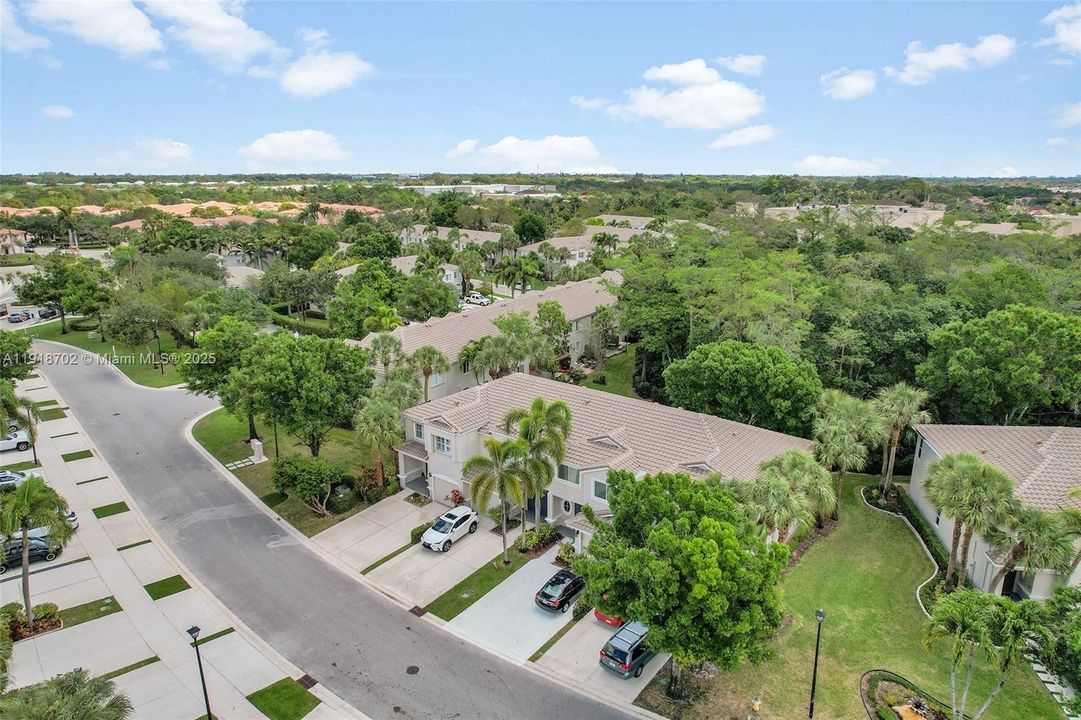 For Sale: $450,000 (3 beds, 2 baths, 1573 Square Feet)