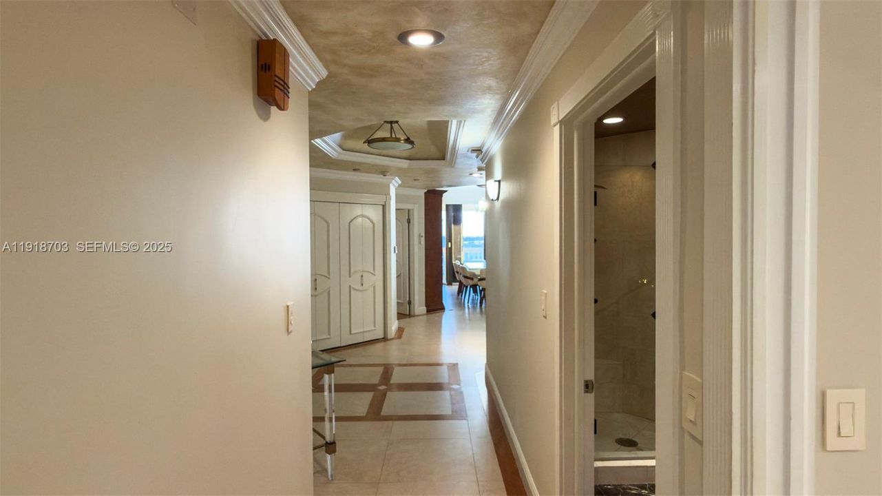 For Sale: $1,490,000 (3 beds, 3 baths, 2560 Square Feet)
