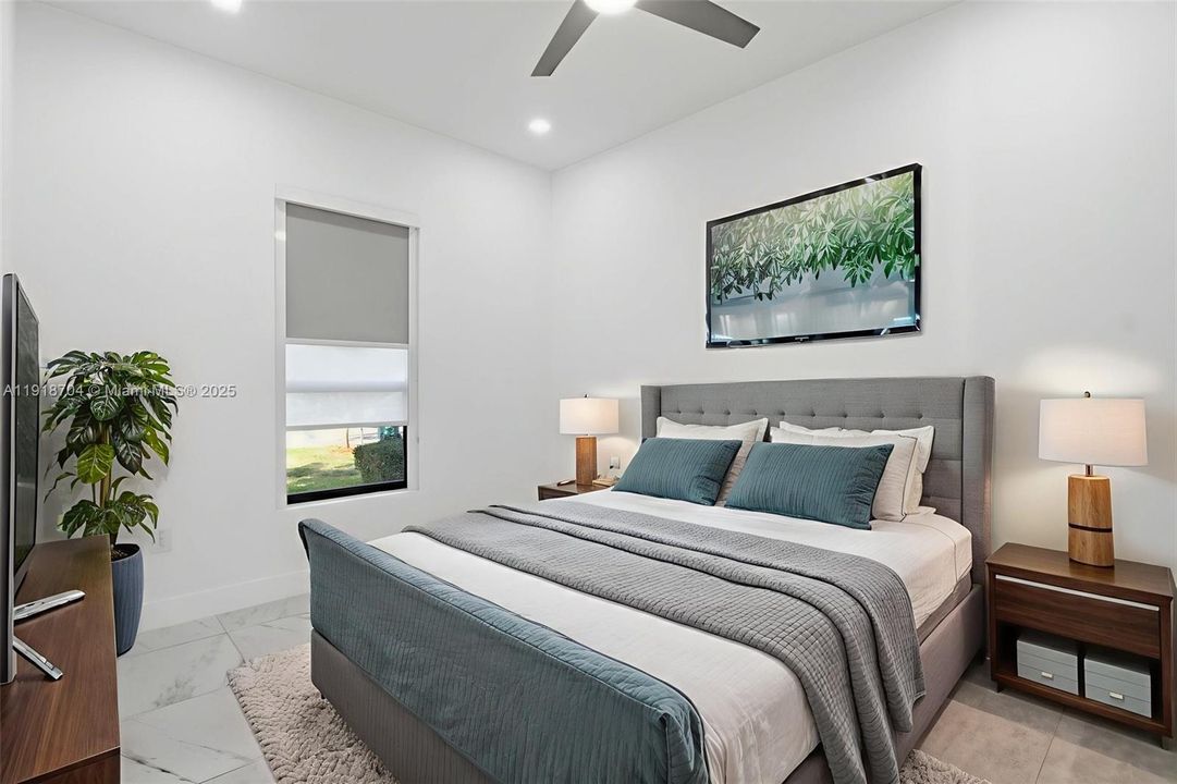 En Venta: $1,100,000 (4 camas, 3 baños, 2511 Pies cuadrados)