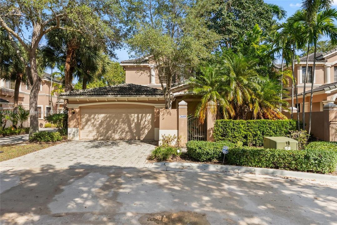 For Rent: $4,800 (3 beds, 2 baths, 2290 Square Feet)