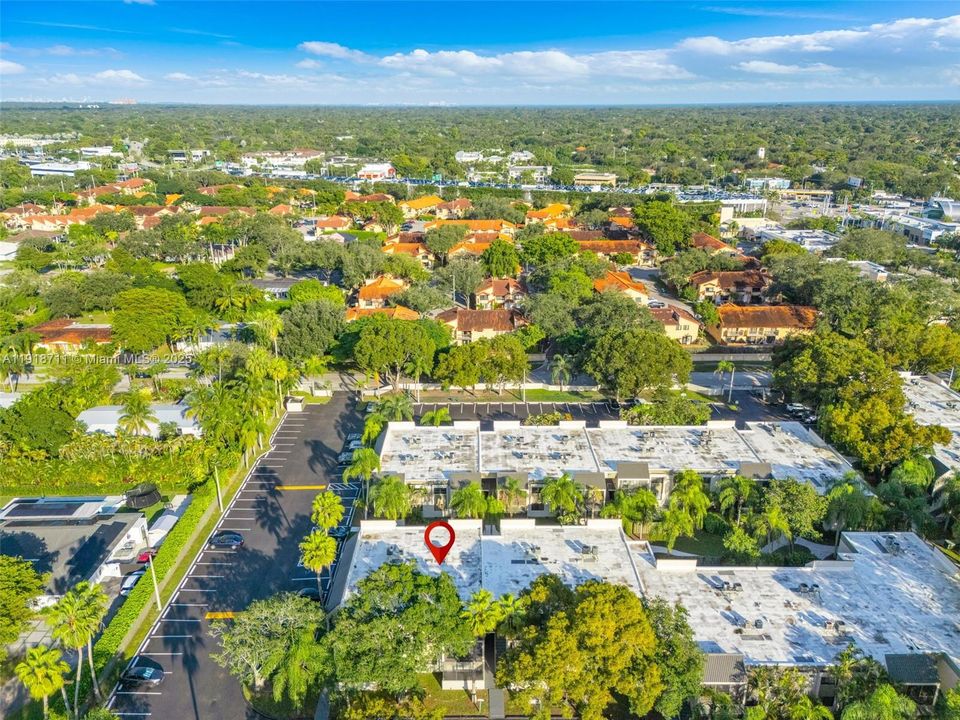 В аренду: $2,100 (1 спален, 1 ванн, 0 Квадратных фут)