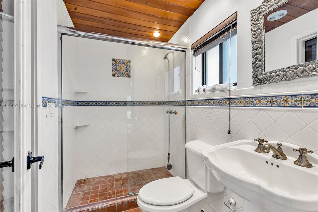 Active With Contract: $5,400 (4 beds, 3 baths, 2162 Square Feet)