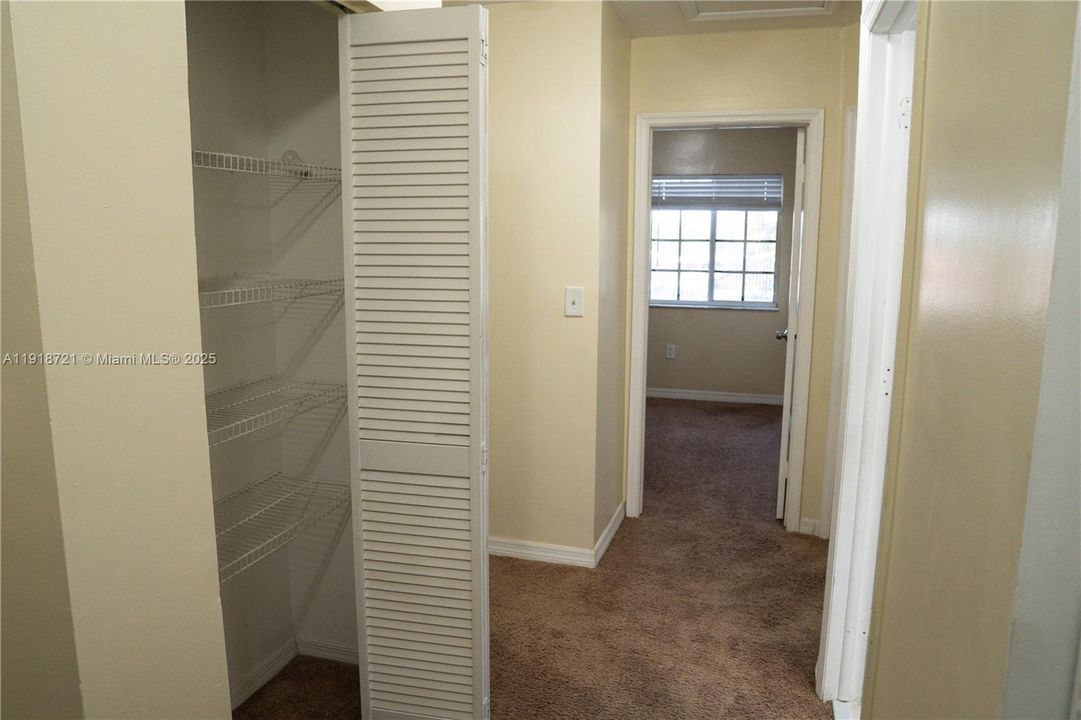 出租: $3,500 (4 贝兹, 2 浴室, 1848 平方英尺)