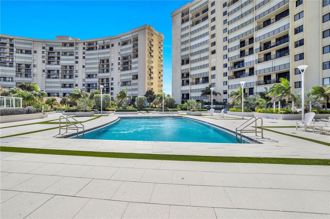 For Rent: $8,500 (2 beds, 2 baths, 1170 Square Feet)