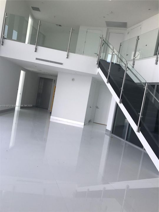 For Sale: $6,700,000 (3 beds, 4 baths, 3130 Square Feet)