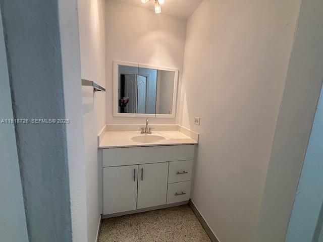 For Rent: $3,500 (2 beds, 2 baths, 2000 Square Feet)