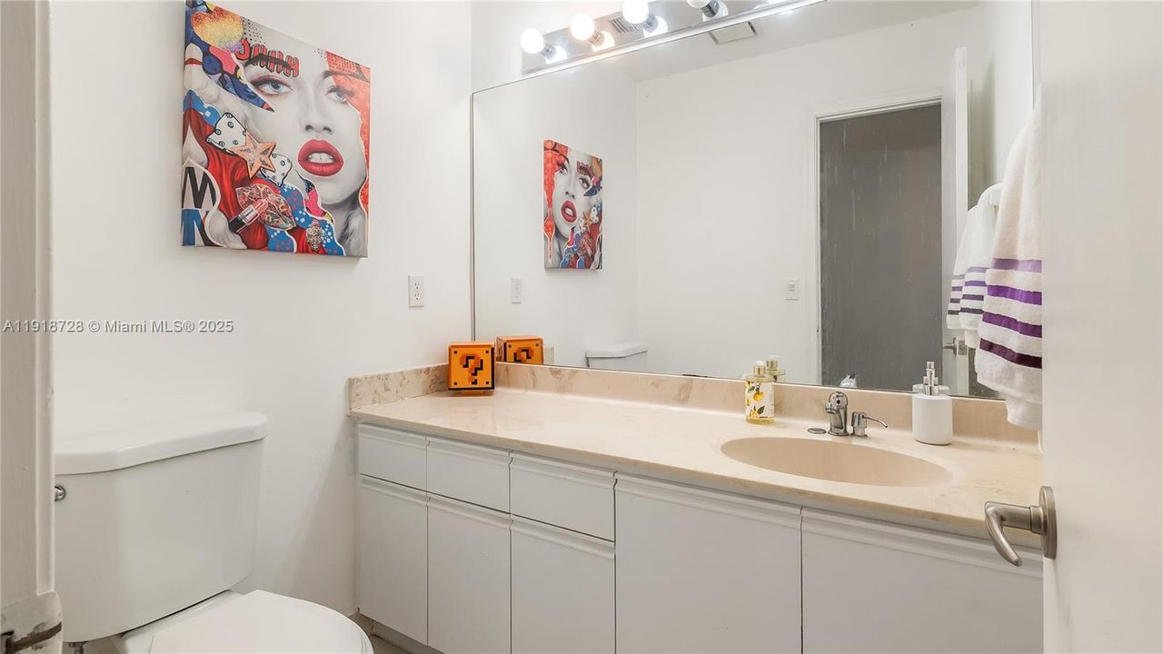 For Sale: $589,000 (3 beds, 2 baths, 2584 Square Feet)