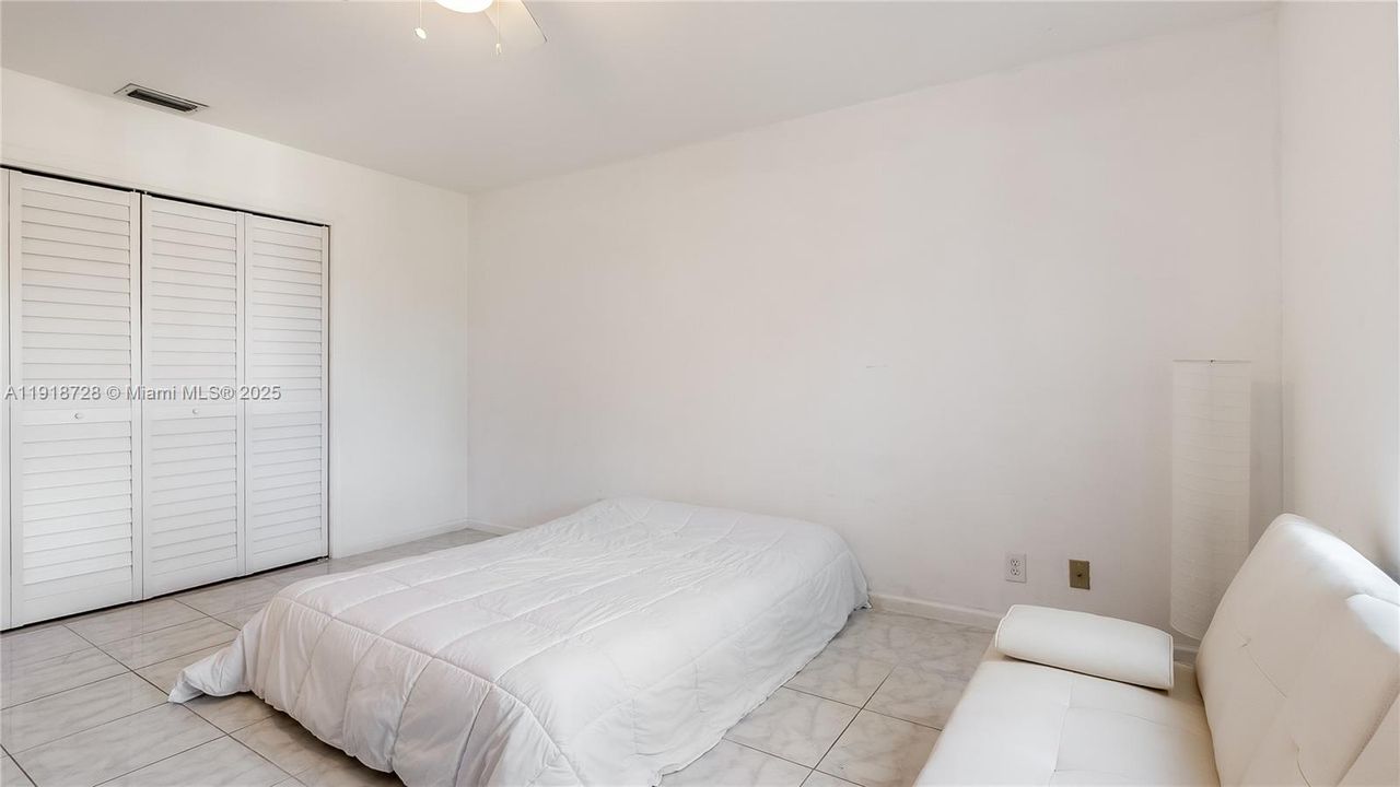 For Sale: $589,000 (3 beds, 2 baths, 2584 Square Feet)