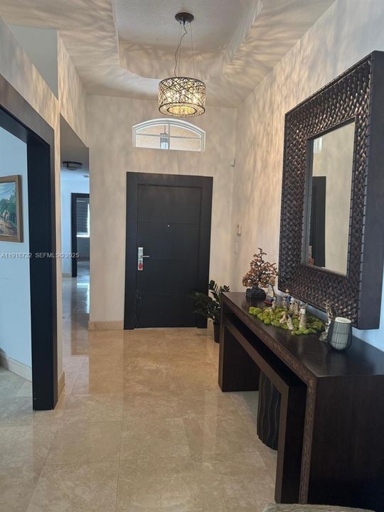 For Sale: $1,100,000 (4 beds, 2 baths, 2138 Square Feet)