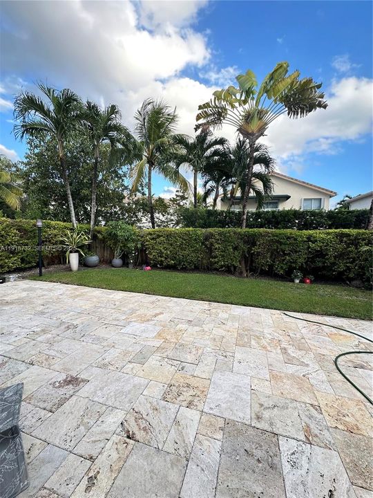 For Sale: $1,100,000 (4 beds, 2 baths, 2138 Square Feet)