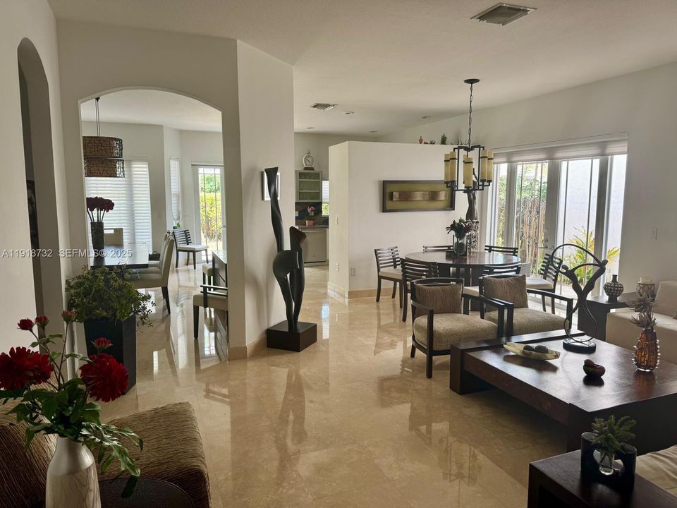 For Sale: $1,100,000 (4 beds, 2 baths, 2138 Square Feet)