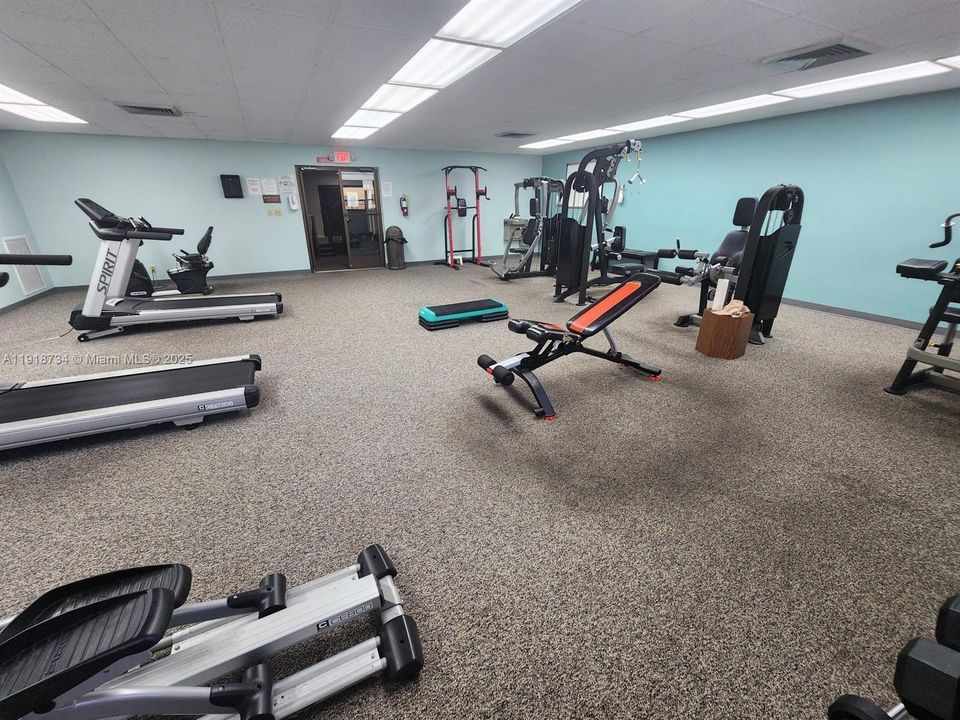 На продажу: $74,500 (1 спален, 1 ванн, 660 Квадратных фут)