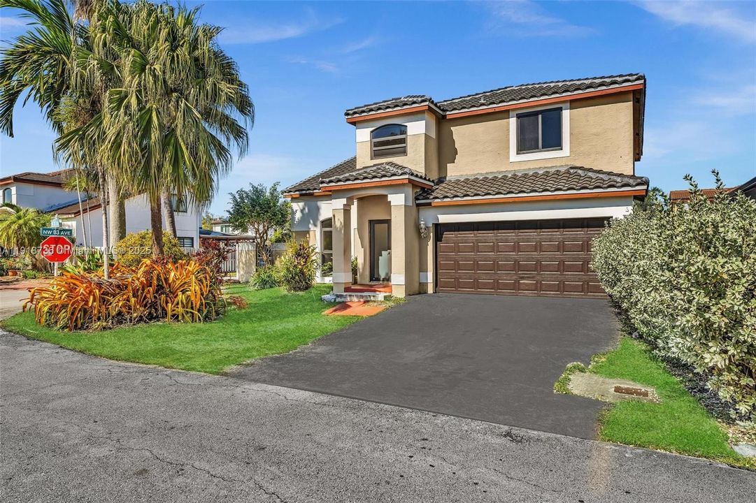 Active With Contract: $579,997 (4 beds, 2 baths, 2050 Square Feet)