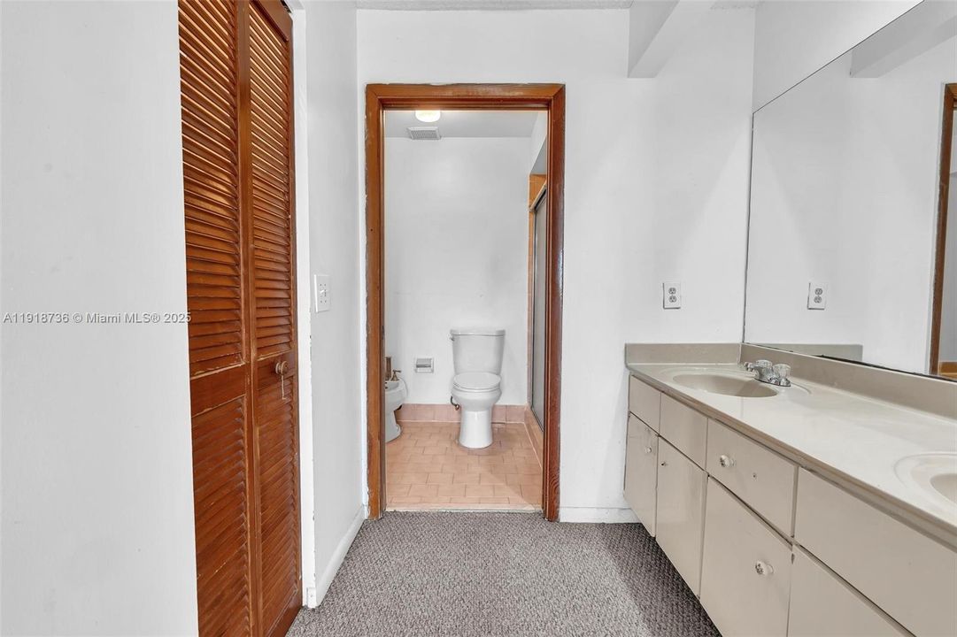Master Bath Upstairs