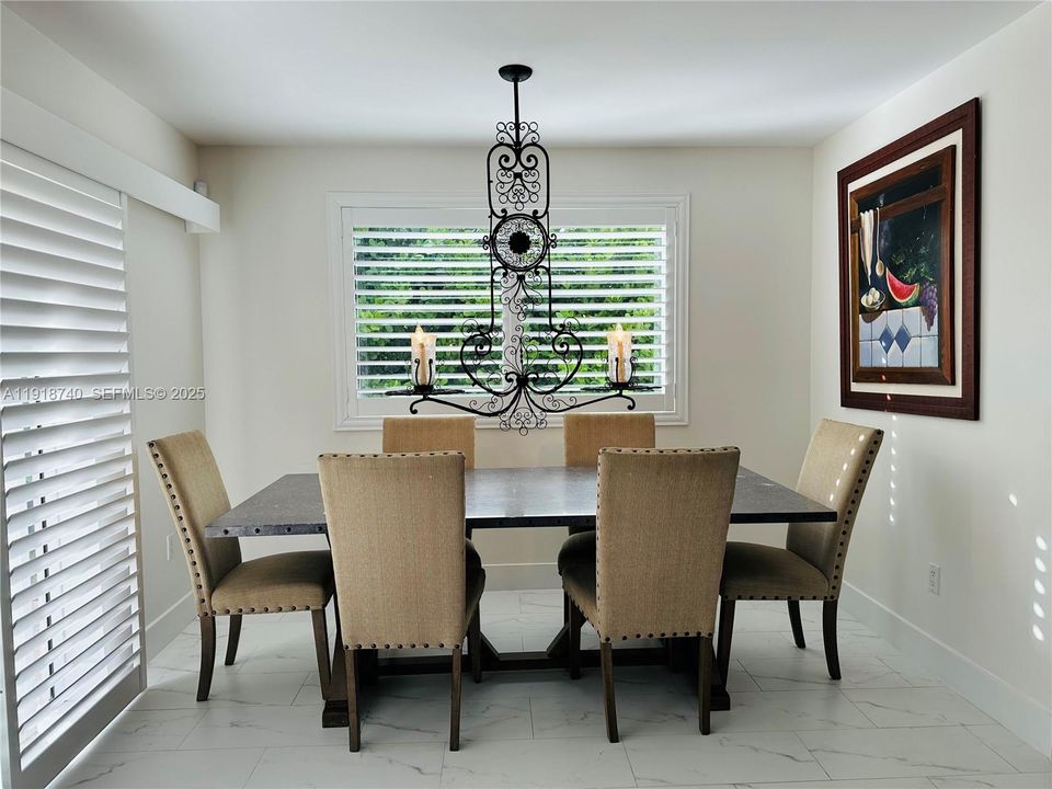 На продажу: $820,000 (3 спален, 2 ванн, 1891 Квадратных фут)