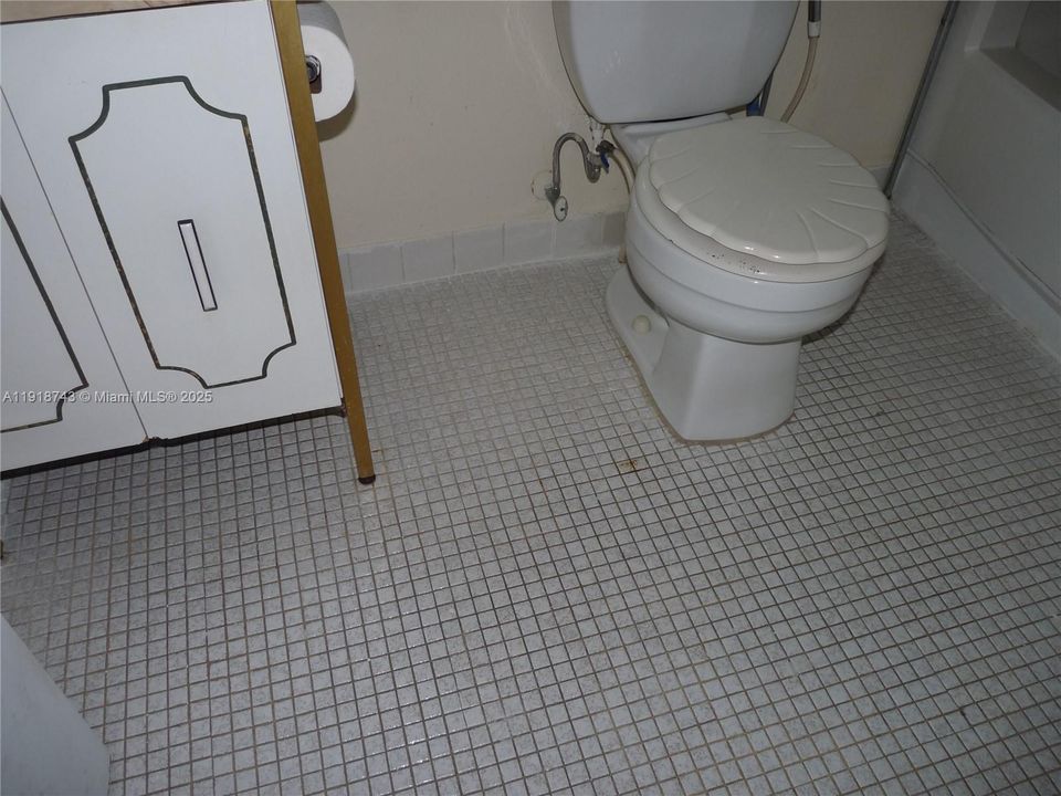 出租: $1,750 (1 贝兹, 1 浴室, 614 平方英尺)