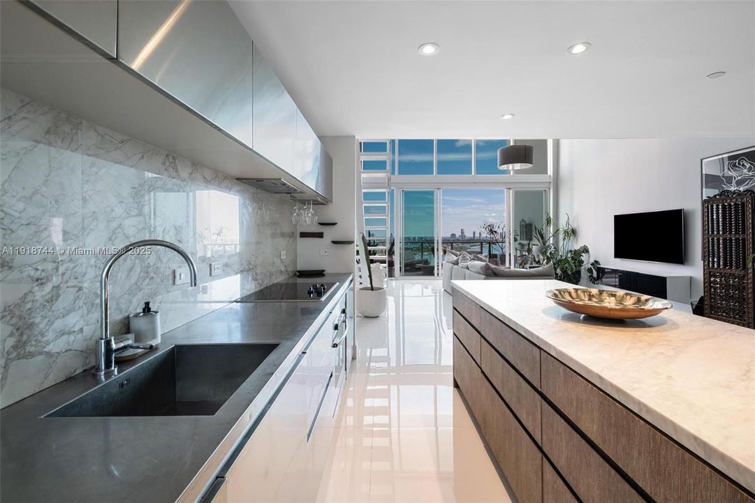 For Rent: $9,000 (2 beds, 2 baths, 1794 Square Feet)