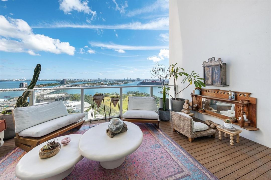 For Rent: $9,000 (2 beds, 2 baths, 1794 Square Feet)