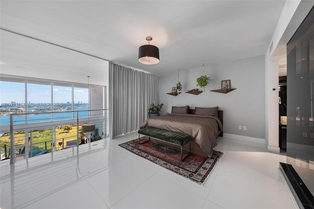 For Rent: $9,000 (2 beds, 2 baths, 1794 Square Feet)