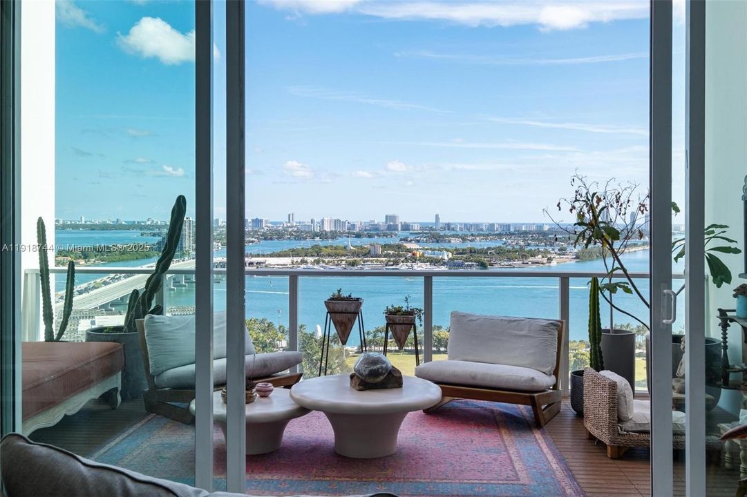 For Rent: $9,000 (2 beds, 2 baths, 1794 Square Feet)