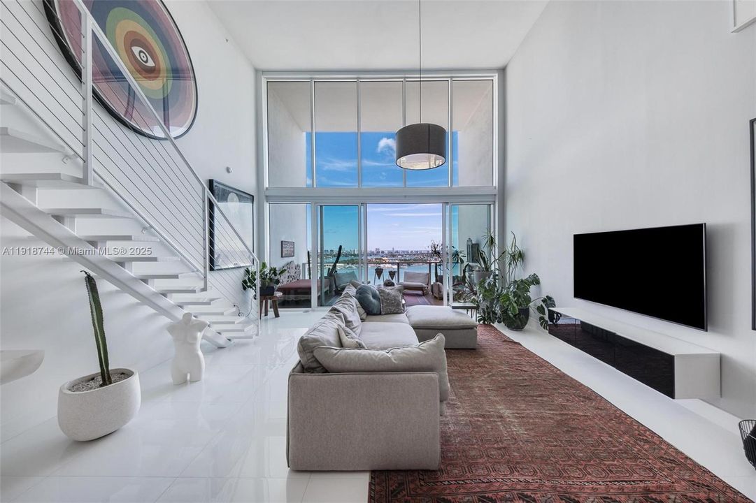 For Rent: $9,000 (2 beds, 2 baths, 1794 Square Feet)