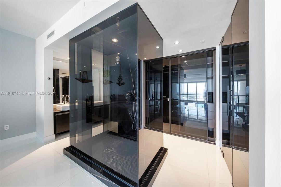 For Rent: $9,000 (2 beds, 2 baths, 1794 Square Feet)