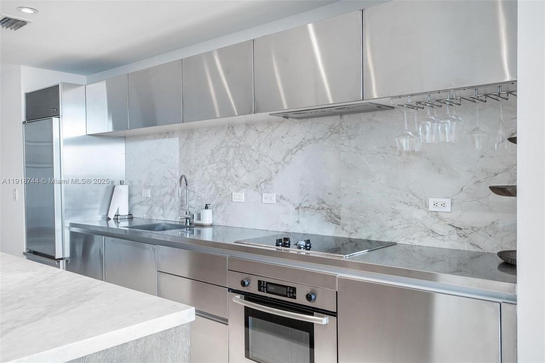 For Rent: $9,000 (2 beds, 2 baths, 1794 Square Feet)